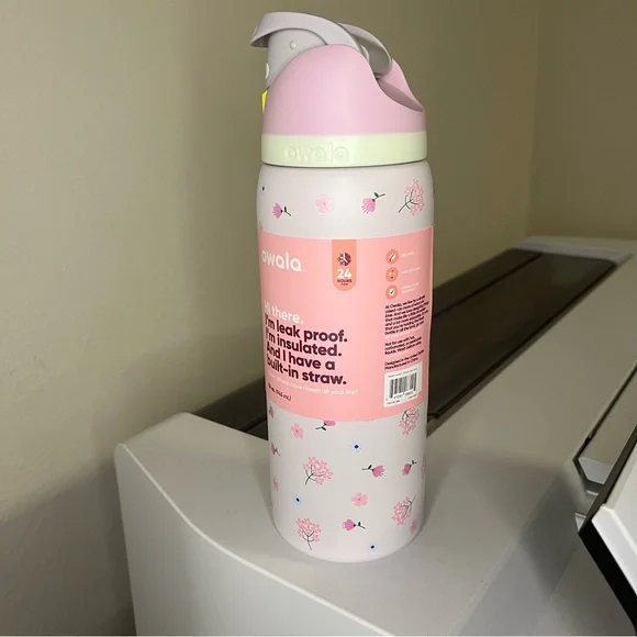Owala 32 oz Insulated Pink Floral Water Bottle — New 🌷💐🌸